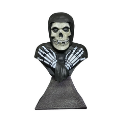 Bust sculpture of a skeletal figure in a hood and gloves, MISFITS FIEND mini bust
